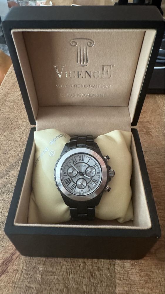 Zegarek Vicence Ceramic Chronograph z 585p zlotą ramka
