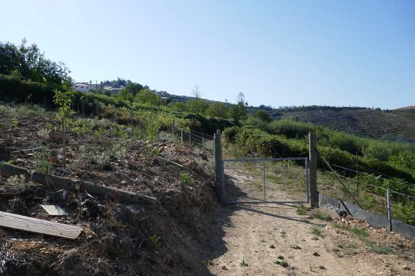 Terreno de 2600 m2 com vista de encantar