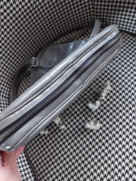 *** torebka Batycki lakierowana skóra ***