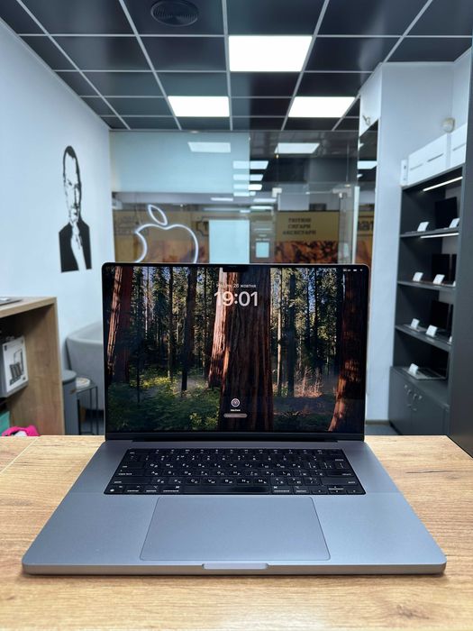 MacBook Pro 16 2021 { M1 Pro | 16gb | 512 SSD } 79793SV