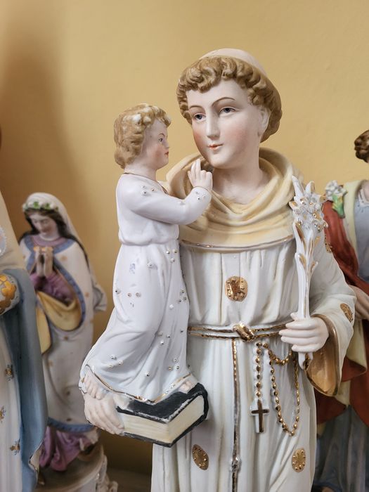 Piękna figurka Święty Antoni z Panem Jezusem z porcelany biskwitowej