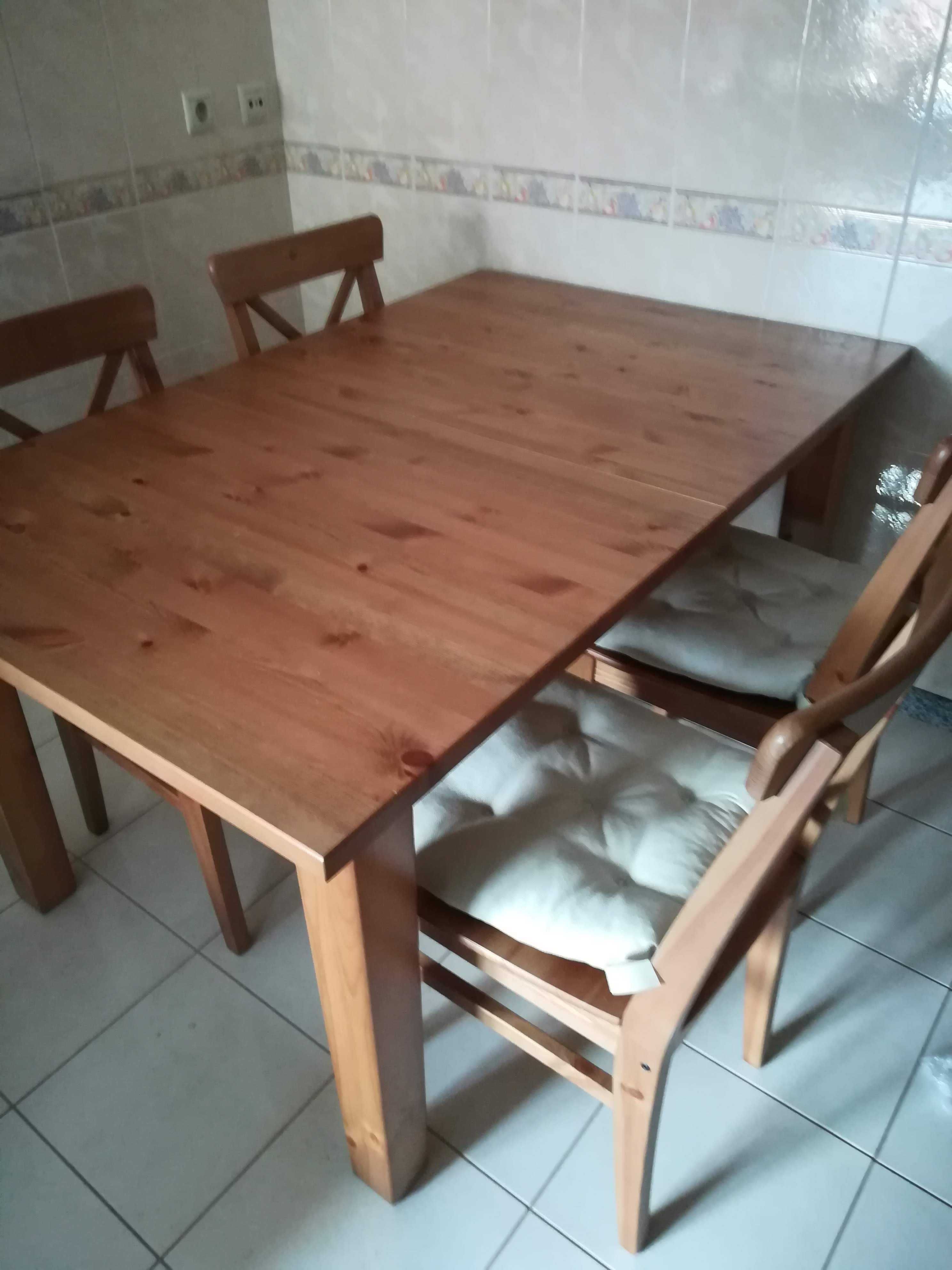 Mesa cozinha + Cadeiras