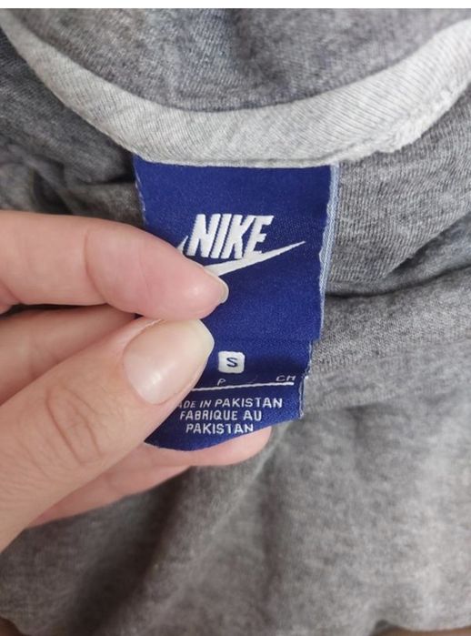 Худі від Adidas, Nike