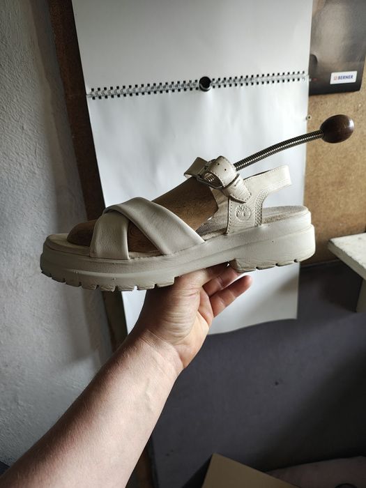 Sandały skórzane Timberland. Rozmiar 41.5
