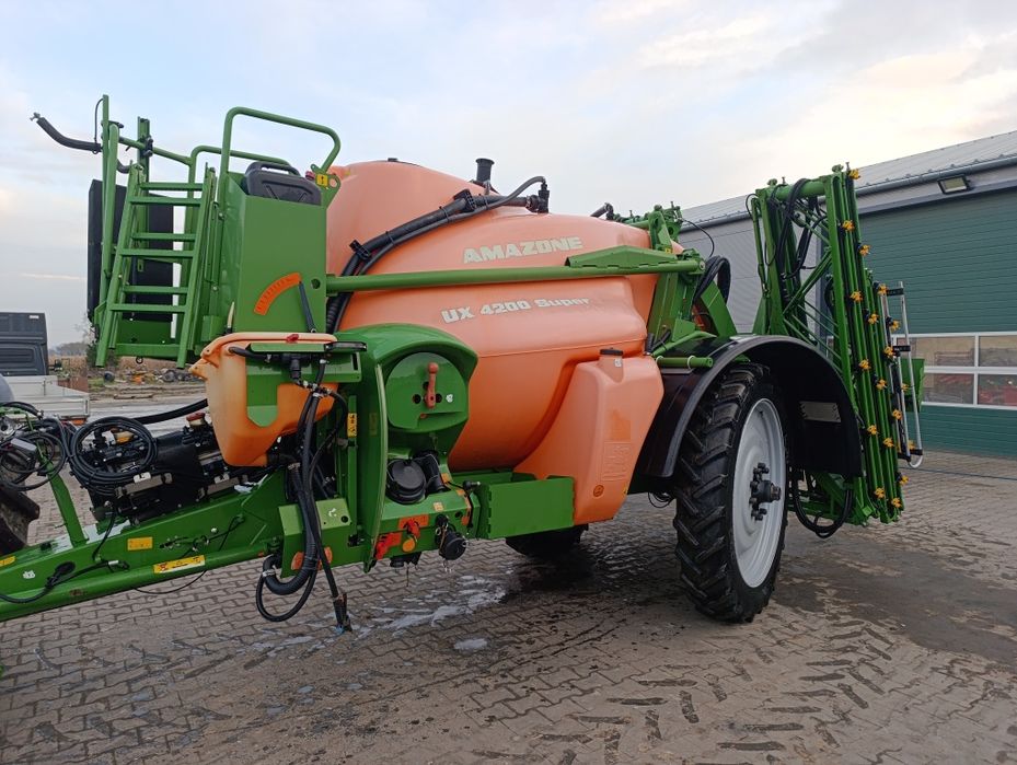Opryskiwacz Amazone UX4200Super. 21m GPS. 2015 rok.