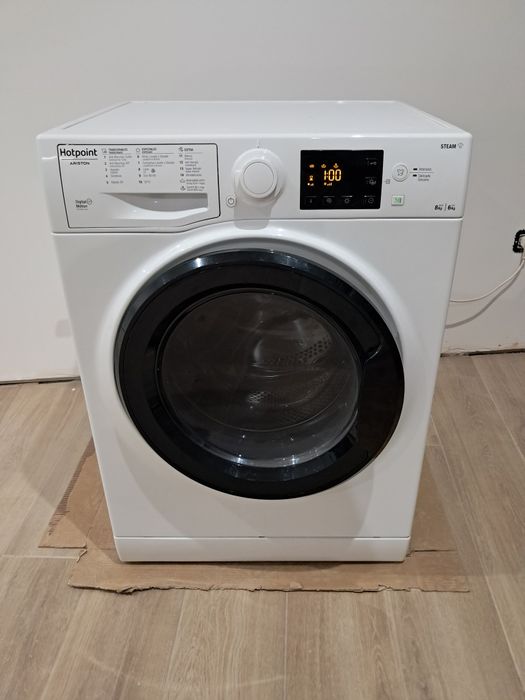 Máquina de lavar e secar roupa Hotpoint 8kg/6kg