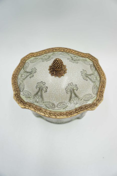 SZKATUŁKA puzderko porcelana z brązem-czaple