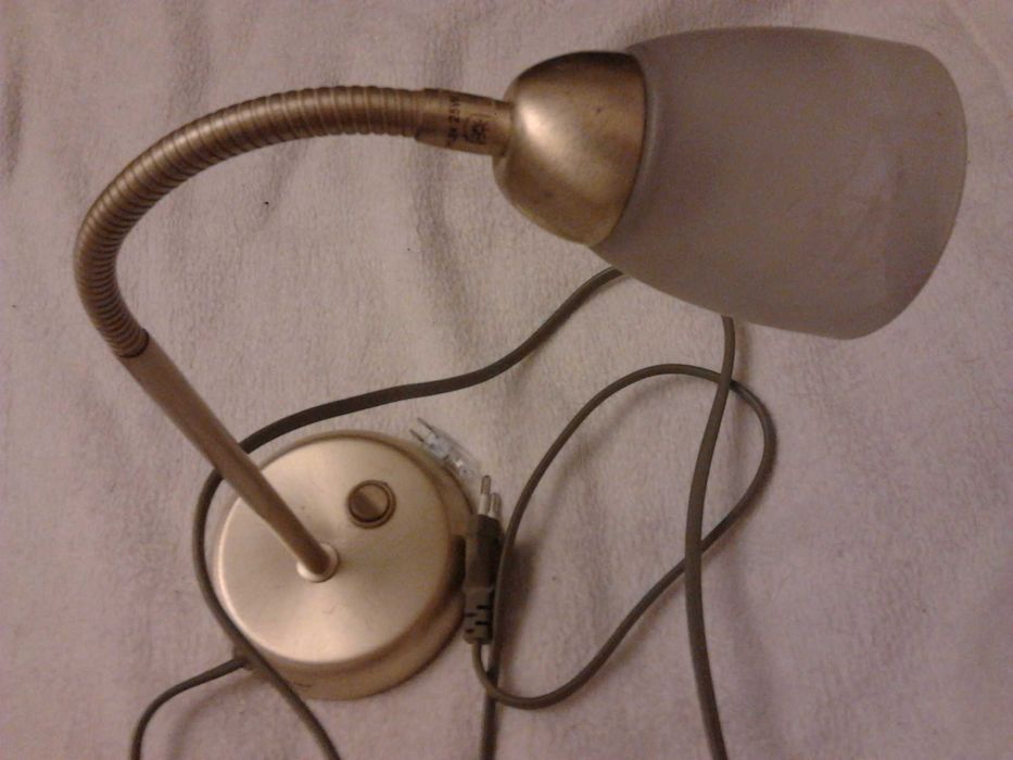 Lampa stołowa kolor złoty  Paul Neuhaus  lampka nocna  na biurko