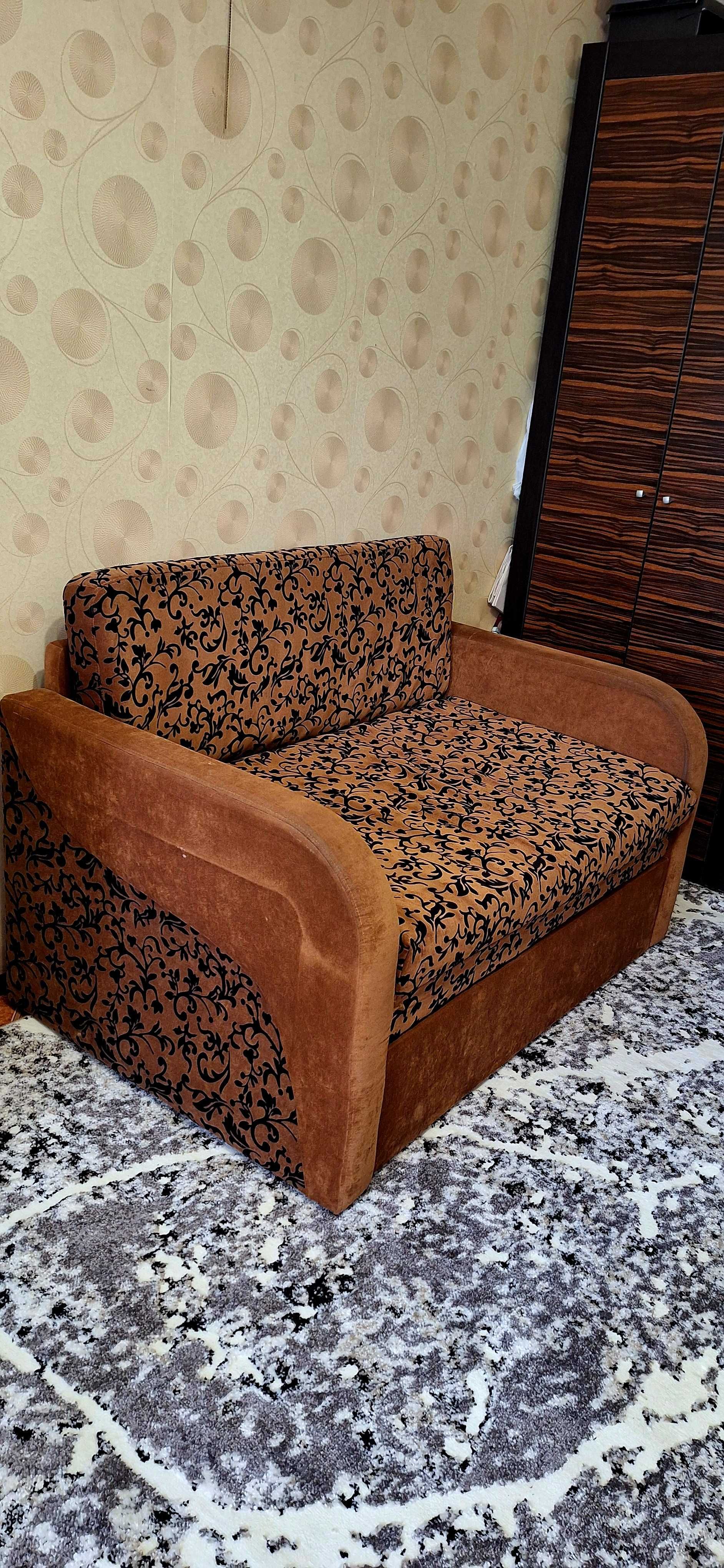 Дитячий диванчик