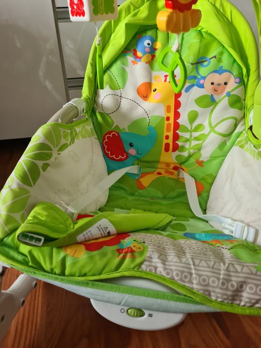 Leżaczek bujaczek Fisher Price