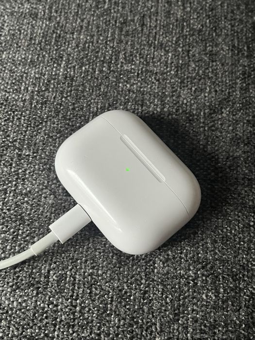 Oryginalne etui apple airpods pro 1