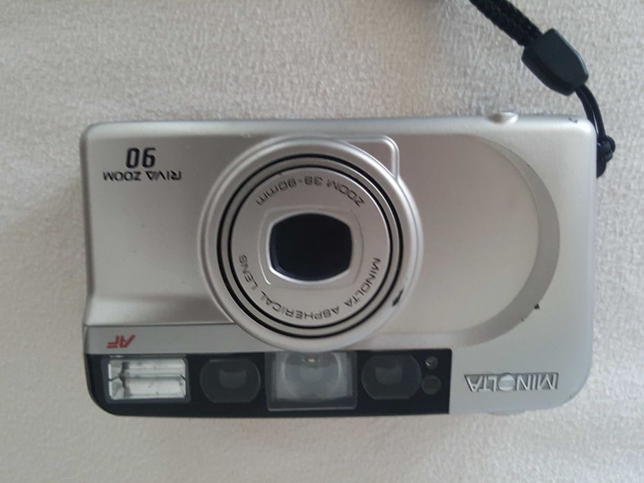 Maquina fotografica de rolo MINOLTA RIVA ZOOM 90