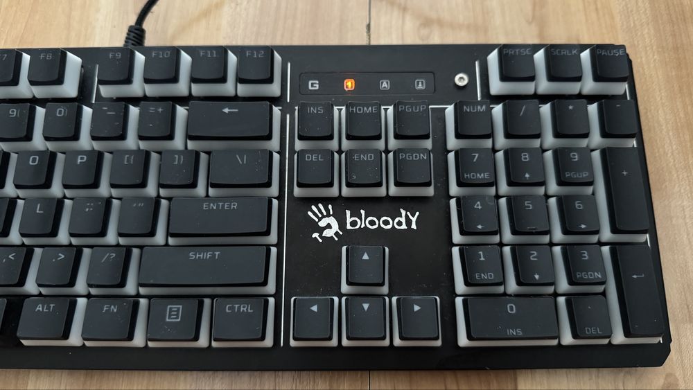 Klawiatura mechaniczna A4Tech Bloody b975 RGB