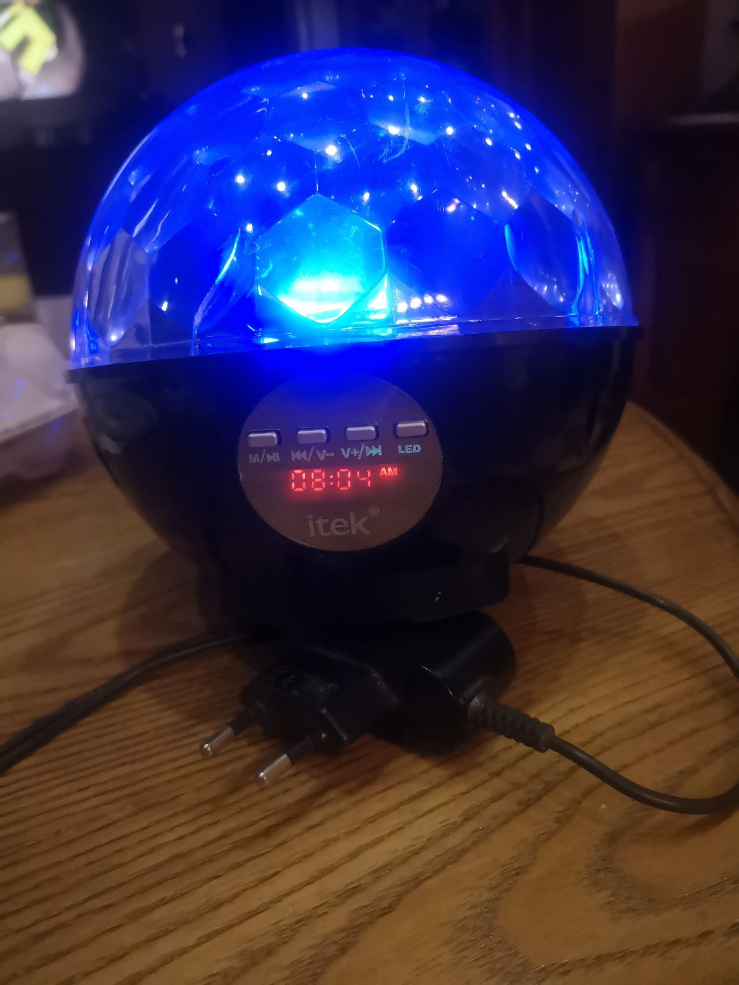 Okazja. Radio z efektem świetlnym. Z blutufem. Zasilanie sieciowe