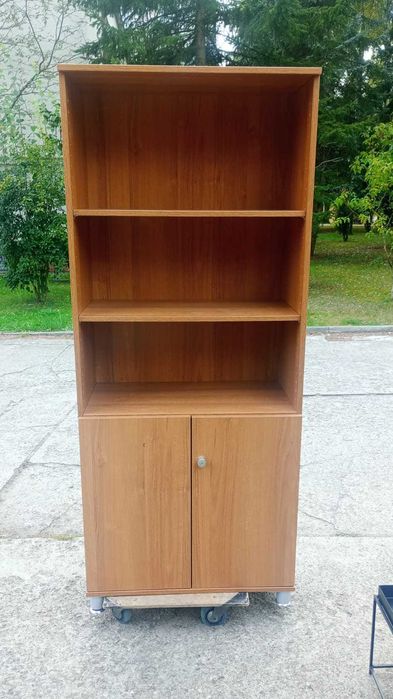 Regał szafa aktowa półotwarty szafy regały calvados  do biur domu