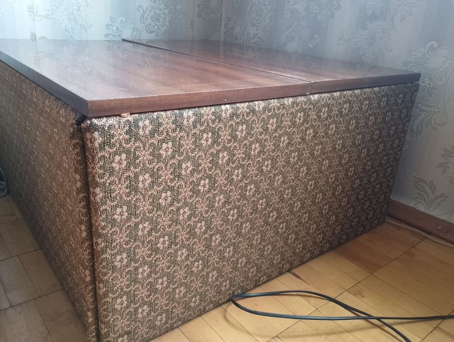 ИТОНА Собеслав Чехословакая Винтажная Тумба для белья - столик.