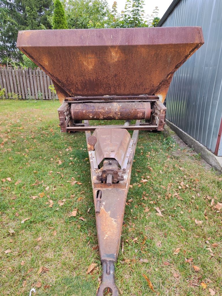Rozsiewacz wapna RCW 3