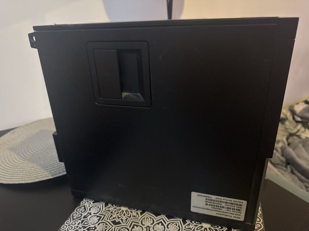 Monitor z komputerem