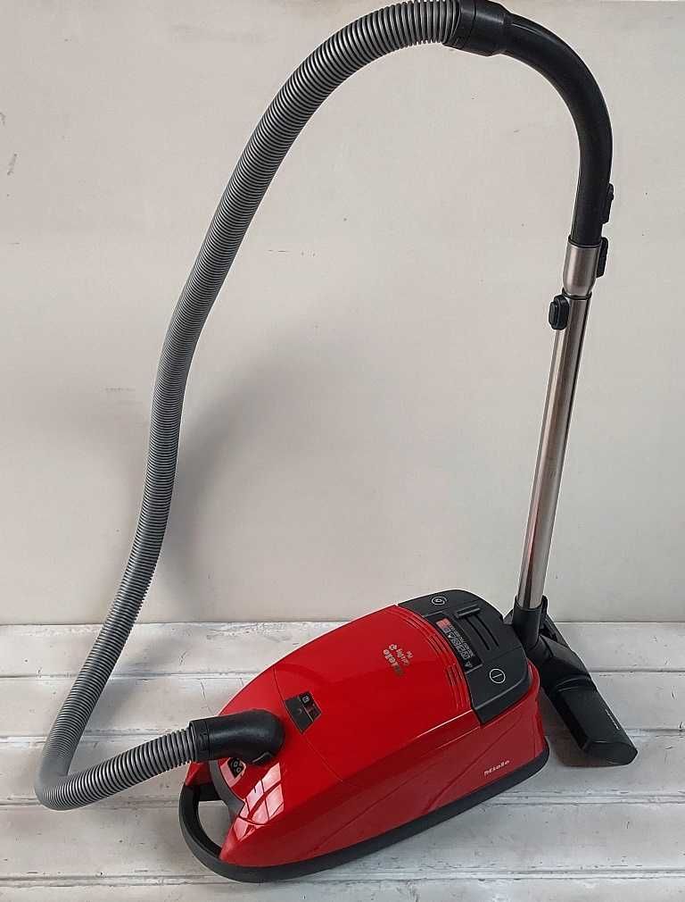 Odkurzacz Miele Cat & Dog model 1600W gwarancja