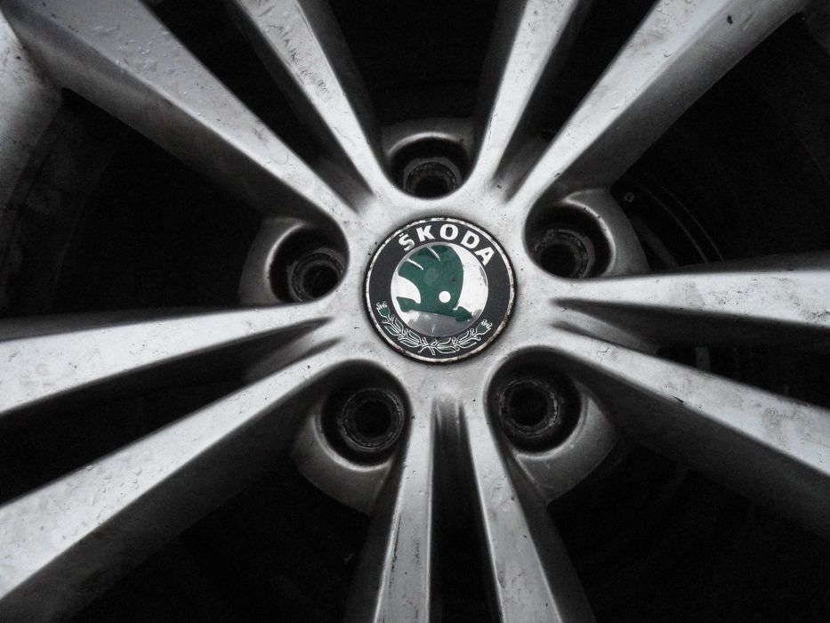 Felgi Aluminiowe 18 5x112 Skoda Orginał IDEALNE