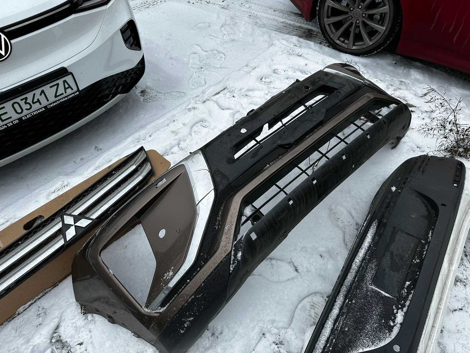 Бампер передний оригинал Mitsubishi Eclipse Cross 2017-2021