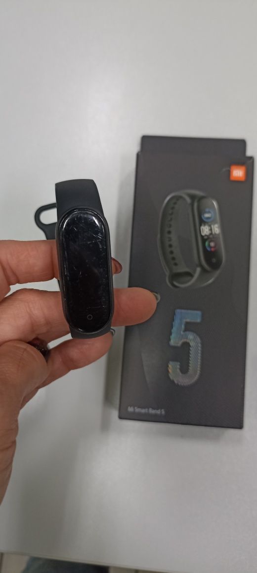 Sprzedam Mi Smart Band 5