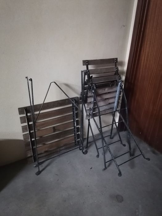 Conjunto de mesa e cadeiras ikea