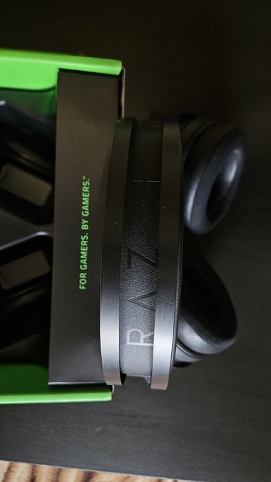 Ігрова гарнітура Razer Nari