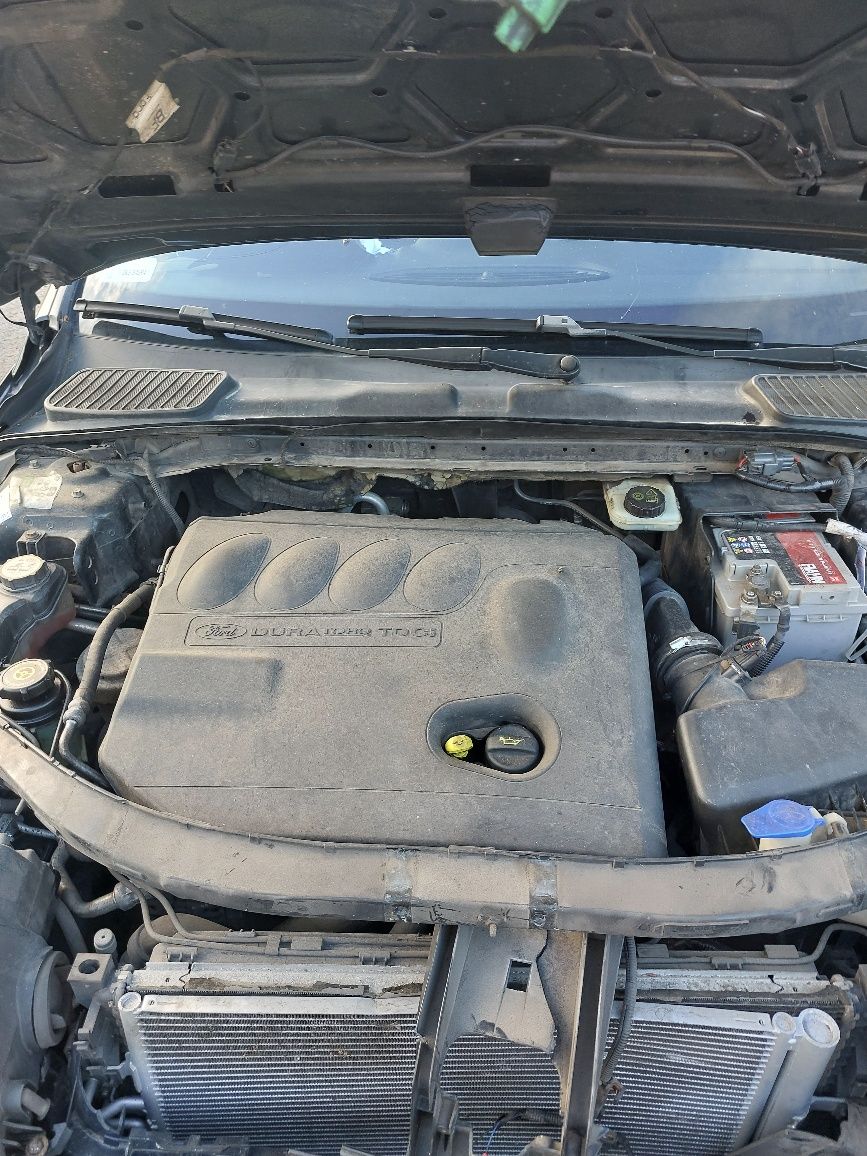 Mondeo mk4 na części,części kod lakieru G 6 silnik 2,0 140km aktywny t