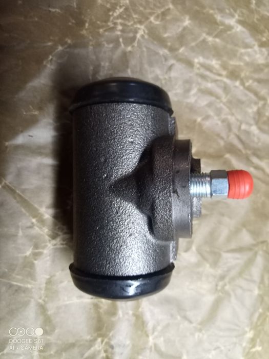 Cylinderek 32mm gaz69 pobieda warszawa m20 żuk Nysa stary typ