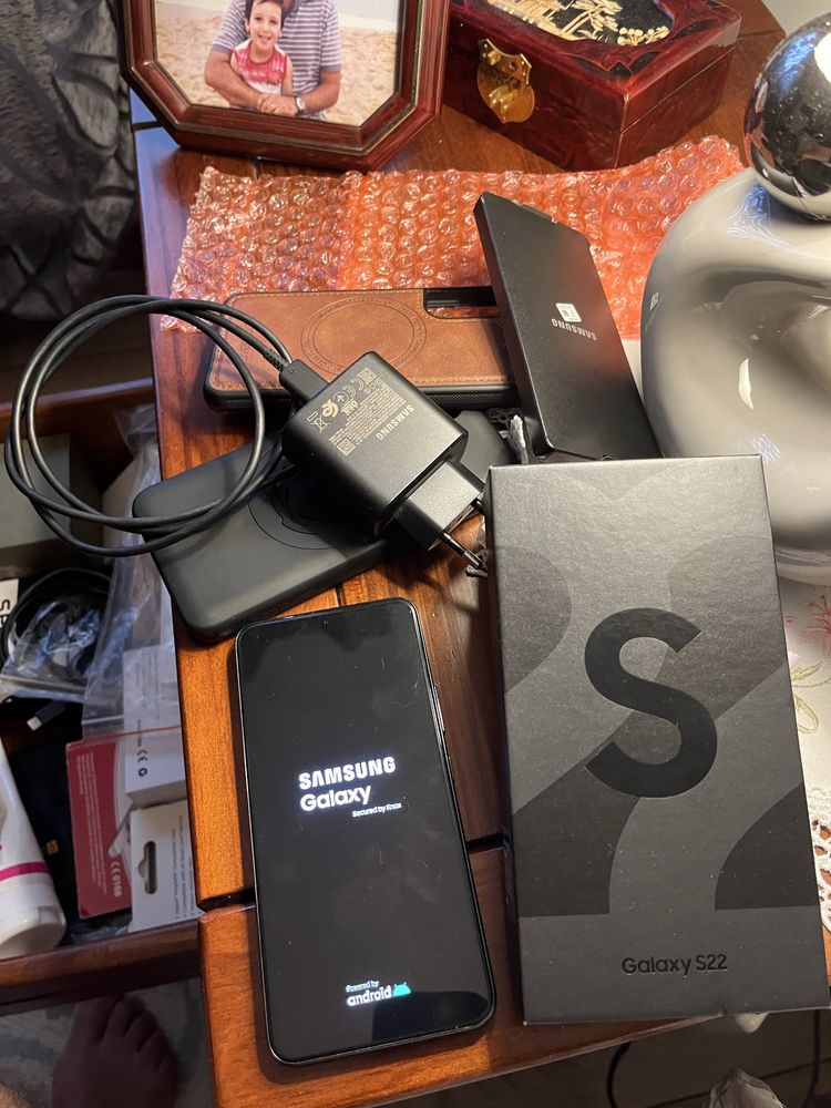 Samsung s22 como novo
