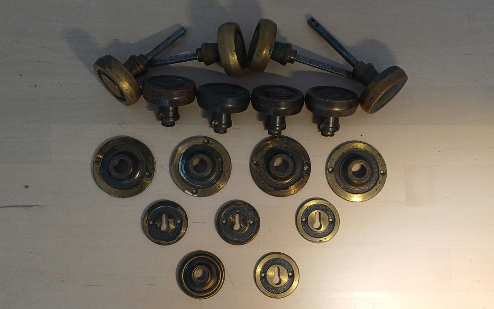 Vendo puxadores de porta antigos