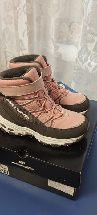 Черевики Skechers (31 розмір)