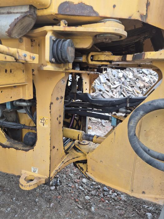 Volvo l110e 2003r
