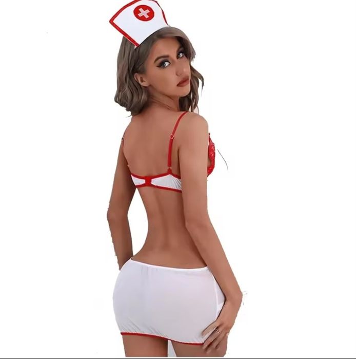 Zmysłowy strój pielęgniarki - cosplay