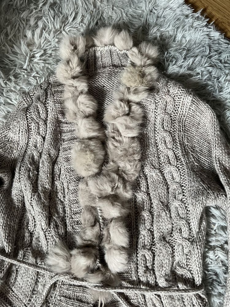 Sweter kardigan L/XL z naturalnym futerkiem
