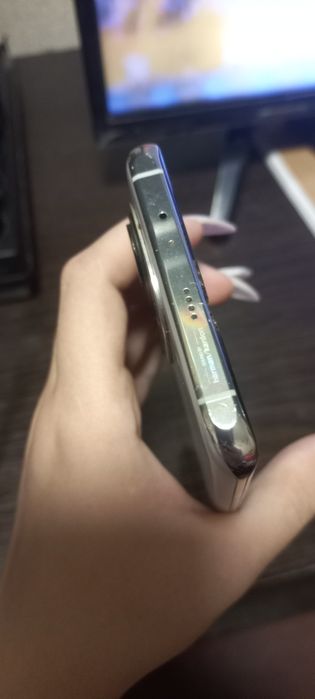 Продам Xiaomi Mi11