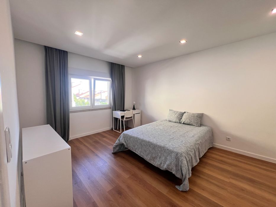 Quarto INDIVIDUAL – Amadora – EXCELENTE LOCALIZAÇÃO