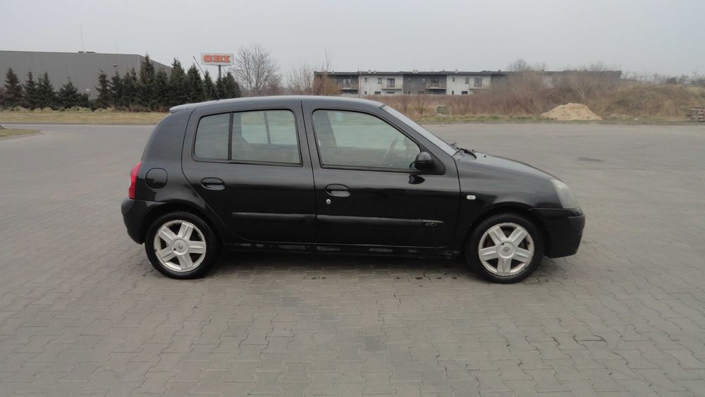 Renault Clio na części 5 Drzwi Kolor Czarny Diesel kolor NV676 diesel