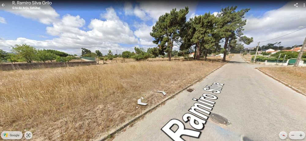 Terreno 300m2 em Avos