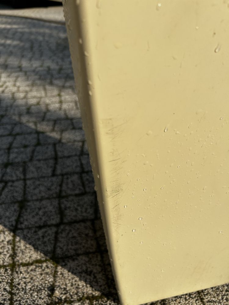 Donice/osłony Elho Milano