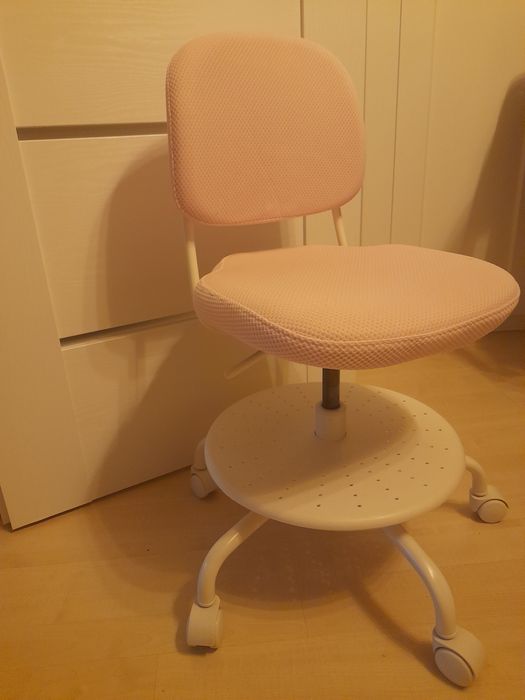 IKEA VIMUND krzesło dziecięce obrotowe różowe