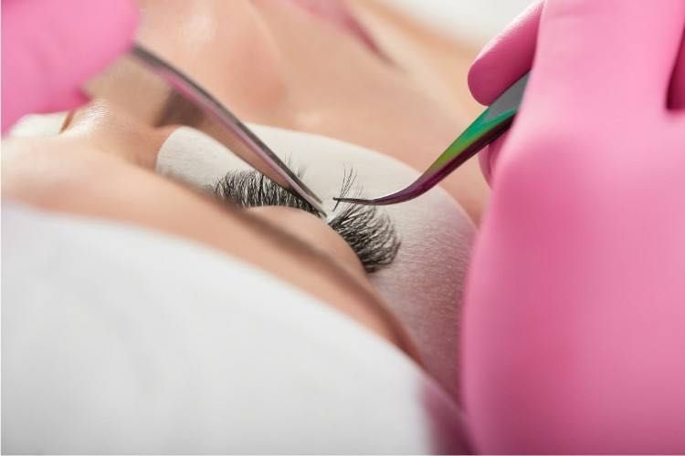 Онлайн курс по нарощуванню вій