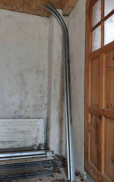 Sprzedam drzwi garażowe do garażu ze stelażem 2 wys. x 2,5 m szer.