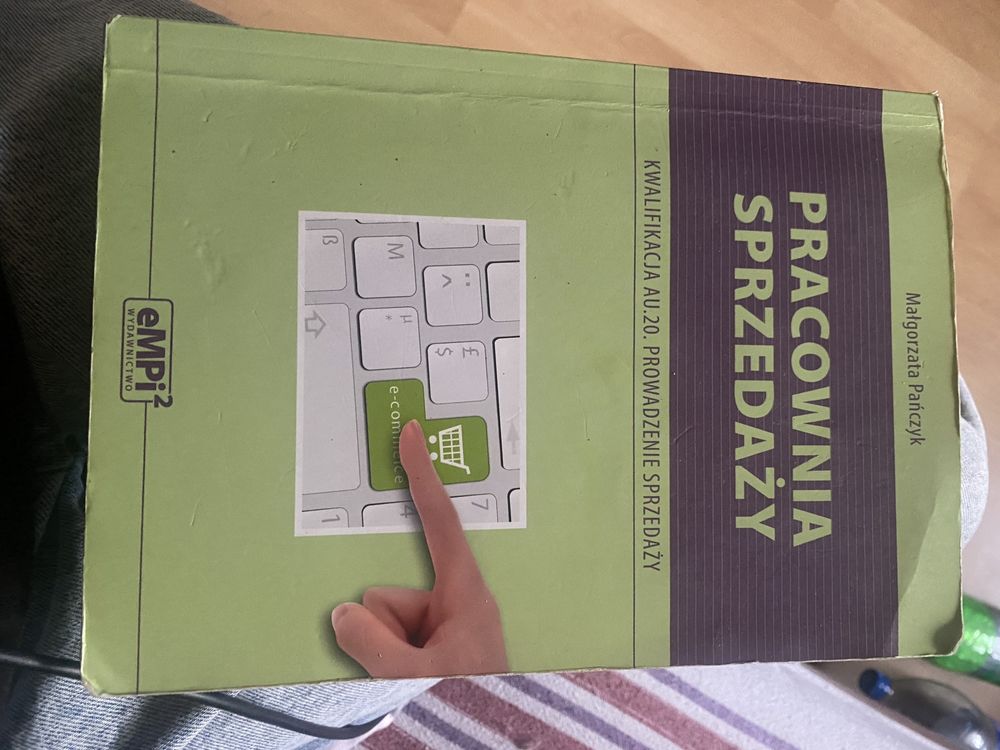 Ksiazka pracownia sprzedazy