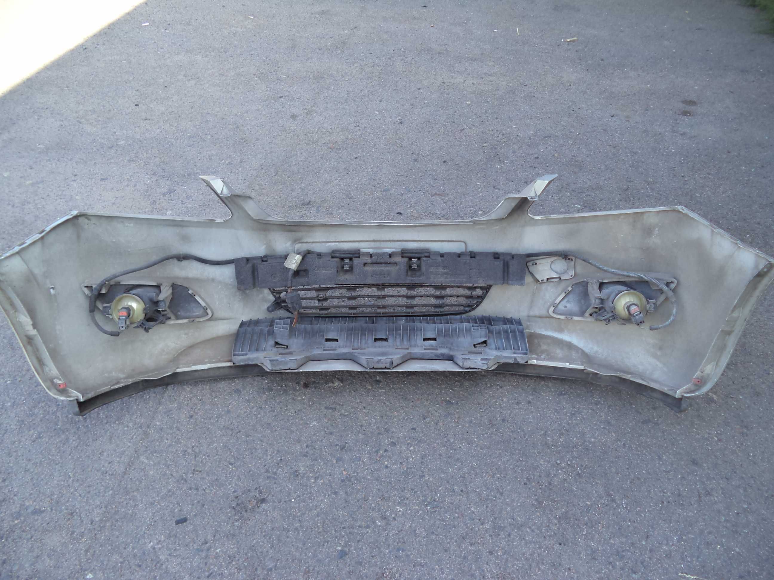 Бампер передній Opel Zafira B рестайл з 08-11 р.в.