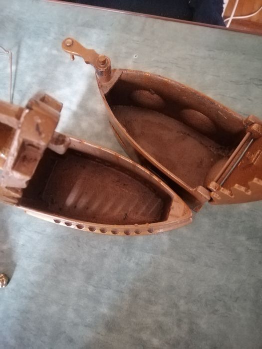 Праска вугільна ретро