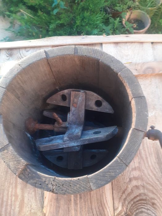 Stara maselnica drewniana zabytek