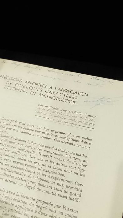 Précisions a l'appréciation de caractères descriptifs en Antropologie
