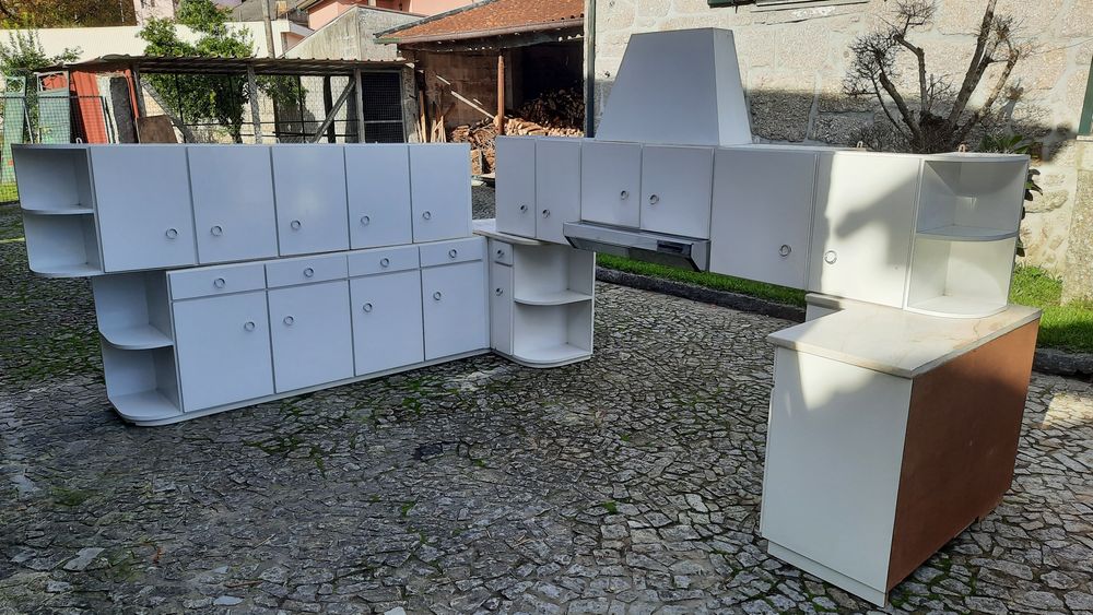 Cozinha em excelente estado, com Exasutor